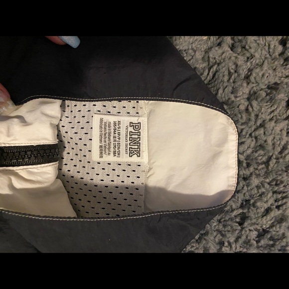 PINK wind breaker - Picture 2 of 3